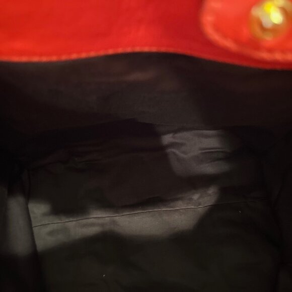 Miu Miu Aventure Red Patent Leather Bag - Picture 7 of 10